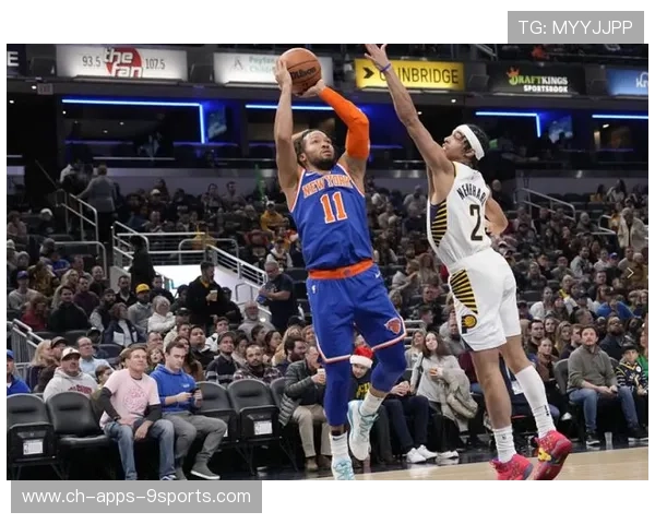 兰德尔冲板补篮，尼克斯内线拼出优势，兰德尔续约尼克斯